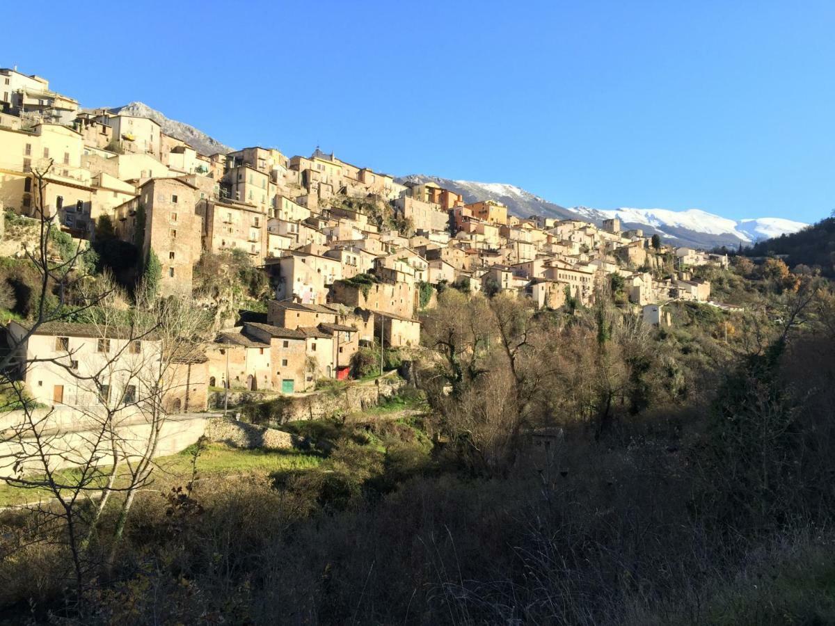 Casa Ai Piedi Della Riserva Naturale Pettorano sul Gizio Exterior foto